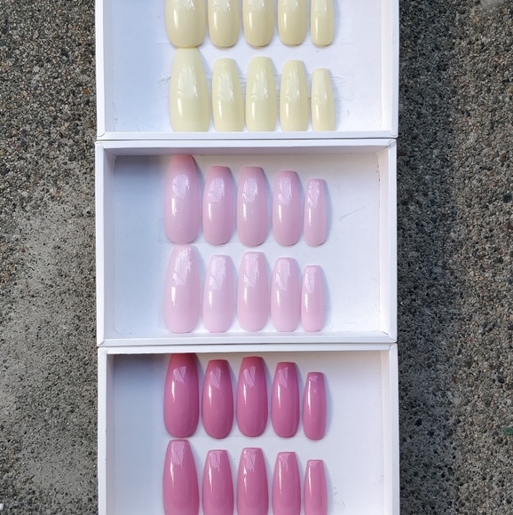 Handmade Press on nails - Picture 2 of 5